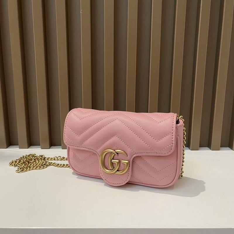 Gucci Handbags 48